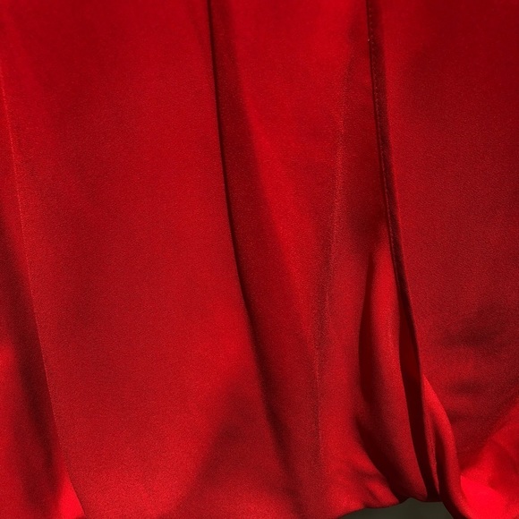 Vince Camuto size large red faux wrap silky blouse 3/4 sleeve - Picture 8 of 12